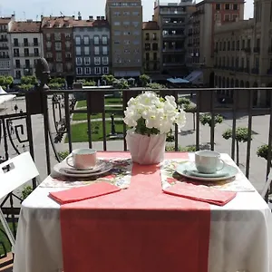 apt-apartamento-plaza-castillo.biarritzhotels.info/